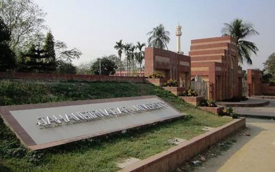ジャハンギルナガル大学：新入生への夜間いじめで学生12人が現行犯逮捕