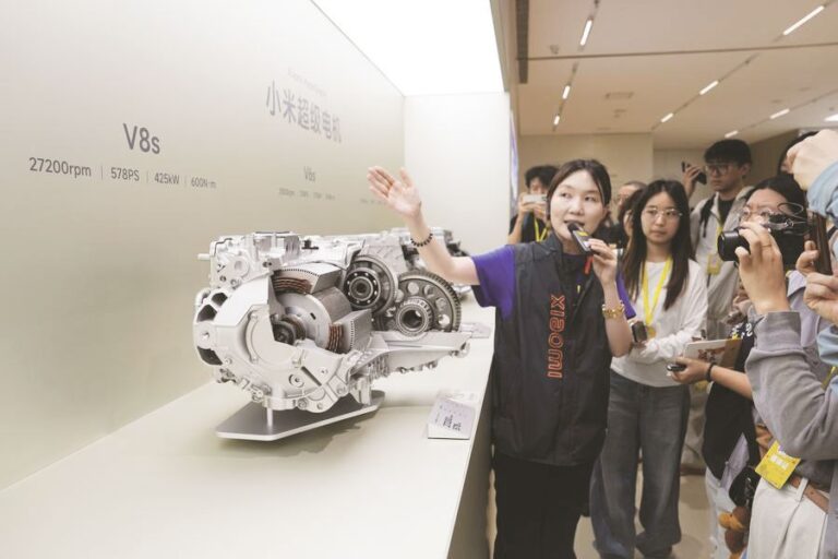中国から学ぶ教訓：労働力販売からアイデア販売への移行