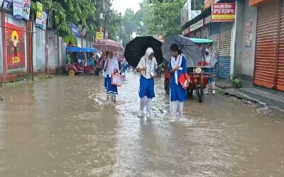 豪雨でガイバンダの都市生活が麻痺