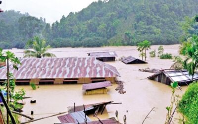 各地で洪水被害が悪化、死傷者も増加