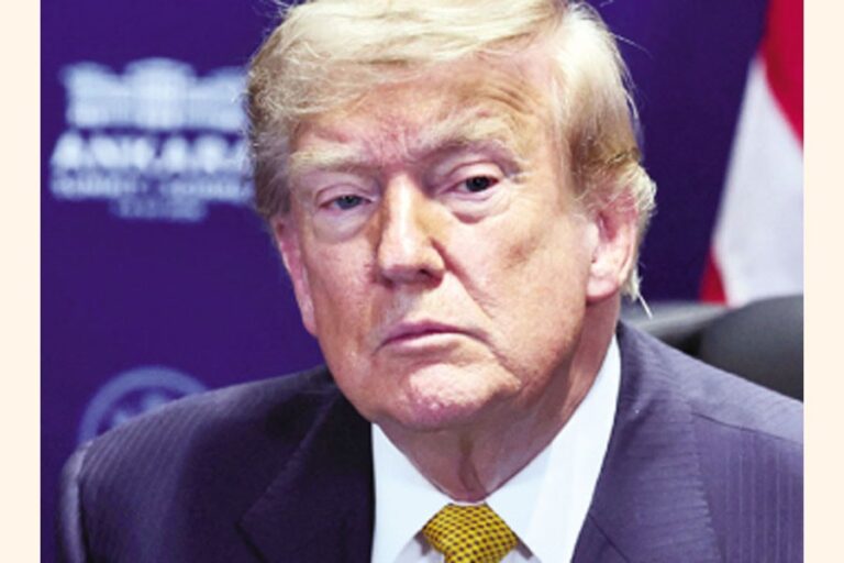 トランプ氏、ホルムズ海峡使用料案を撤回し、湾岸諸国への投資協定を優先