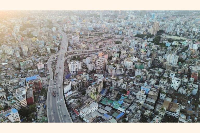 ダッカという「住むには不向きな」都市に住んでいる
