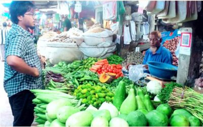野菜価格の高騰がラングプールの一般市民を憤慨させている