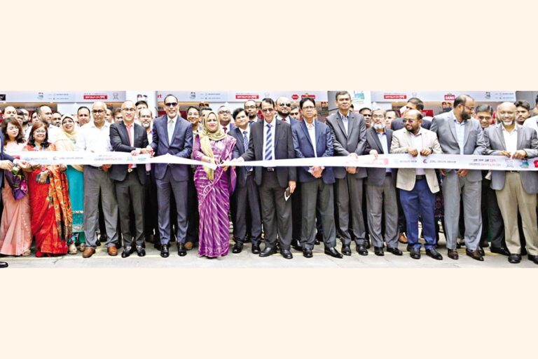 BB、DBBL ホスト「BANGLA QR MELA」