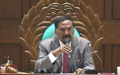 議長が予定より2日早く帰国、大統領辞任の憶測がさらに広がる