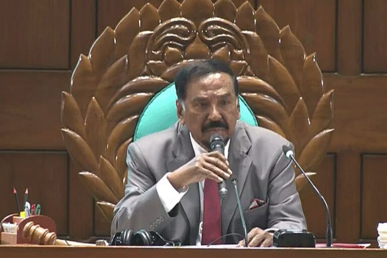 議長が予定より2日早く帰国、大統領辞任の憶測がさらに広がる