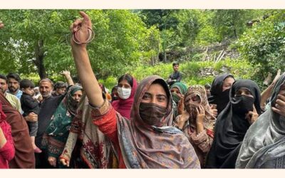 パキスタンの検問所で武装勢力による攻撃があり、15人が死亡