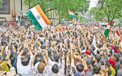 インド政府は、若者による抗議活動参加者の大臣辞任要求について、時間稼ぎを求めている。