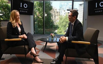 英国首相、トランプ氏を批判する用意あり「英国にとって正しいことであれば」