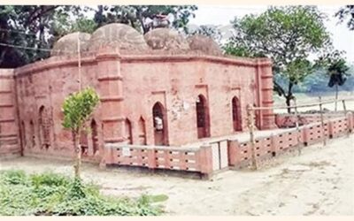 ゴラカタ・モスク：800年前のベンガル・スルタン国の証