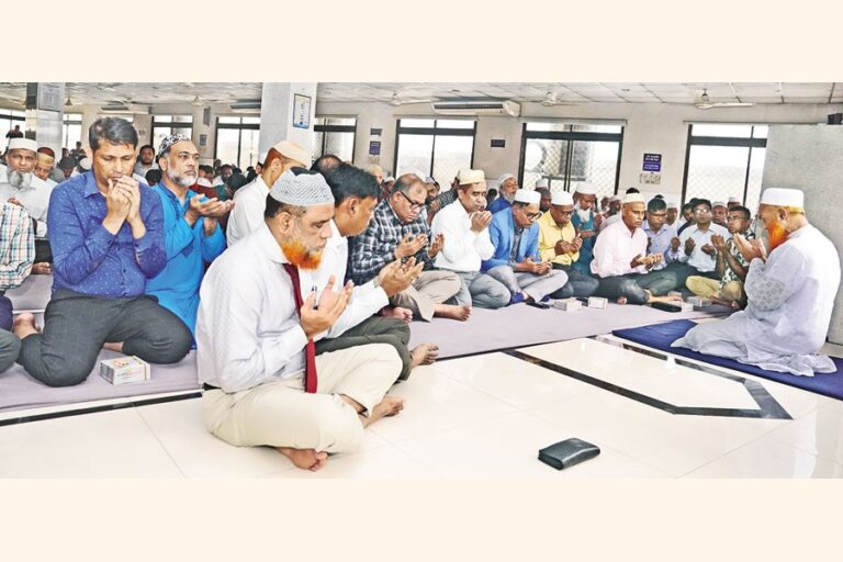 ソナリ銀行が7月の殉教者のための祈祷会を開催