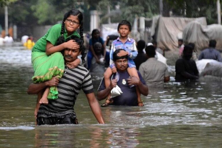 インド北東部の洪水で約100人が死亡