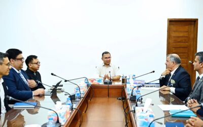 首相は外国人投資家に対し全面的な支援を約束した。