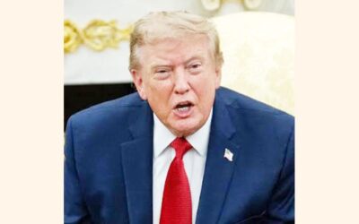 トランプ氏はイランを支援する国々に対し厳しい経済措置を取ると誓った。