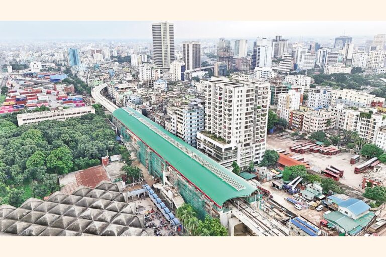 モティヒール-カマラプール間1.16kmの地下鉄延長工事