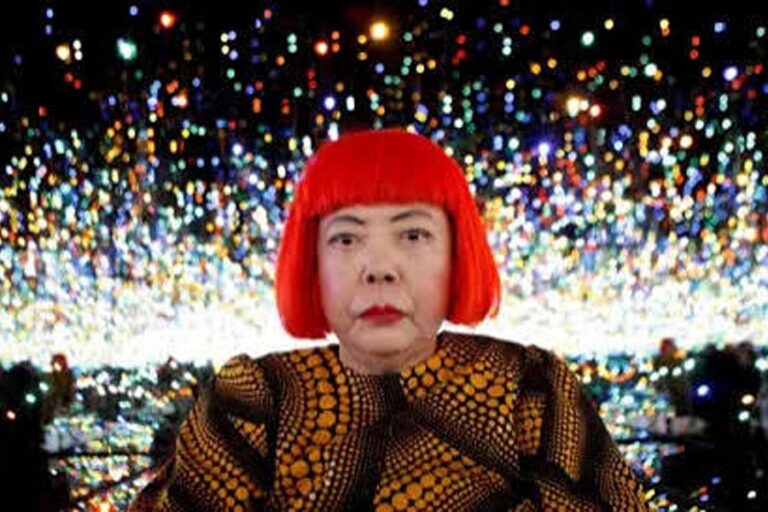 日本の水玉模様のアーティスト、草間彌生さんが97歳で死去