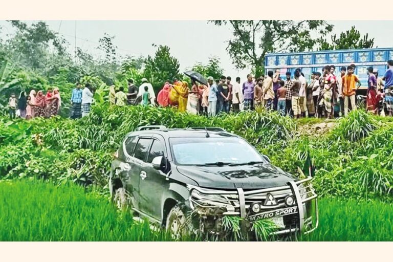 州大臣の車が絡む事故で女性が死亡
