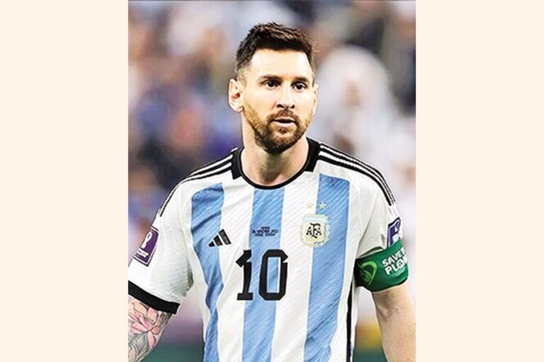 メッシが国際サッカーから引退
