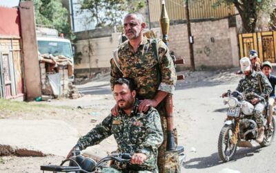サウジアラビア軍がフーシ派支配下のモカ空港を空爆、反乱軍は戦略的に重要な島を制圧
