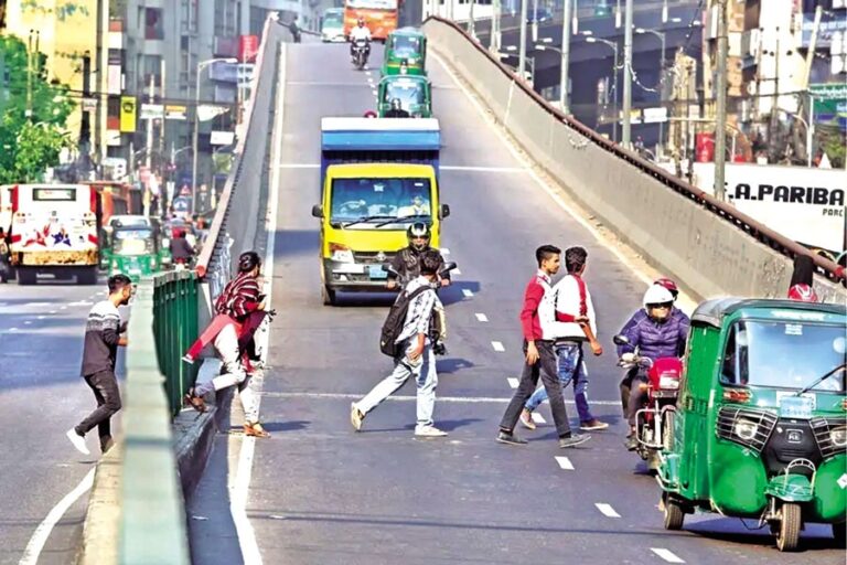 バングラデシュの道路の安全性を向上させる