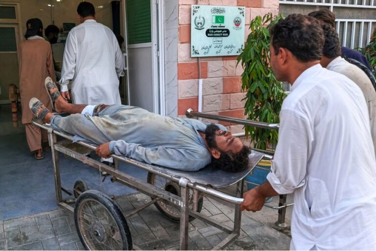 カブールはパキスタンから越境してきた戦闘員28人を殺害したと発表、イスラマバードは関係を否定