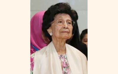 マハティール・モハマドの妻シティ・ハスマさんが100歳で死去