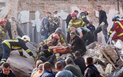 ロシア軍によるウクライナ地域への攻撃で21人が死亡、大規模攻撃