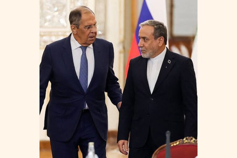 イラン、ホルムズ海峡の緊張は米国の責任だと非難、外交による解決を呼びかけ