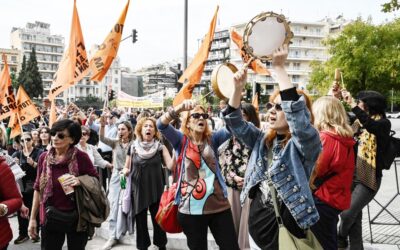 フランスのマクロン大統領は秩序維持を誓い、騒乱に対する外国の批判を「愚かだ」と一蹴した。