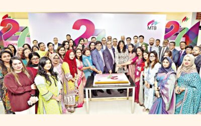 MTBが創立27周年を祝う